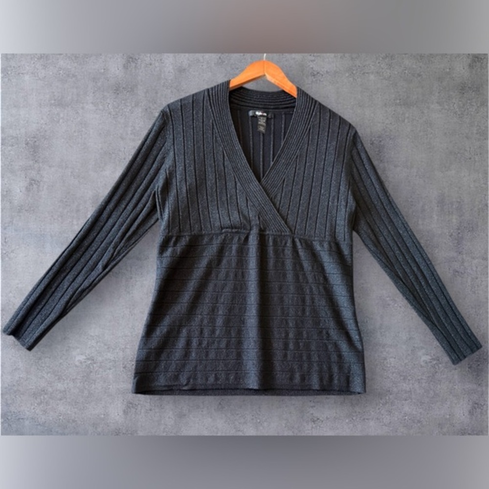 Women’s STYLE & CO V- Neck Sweater Size L